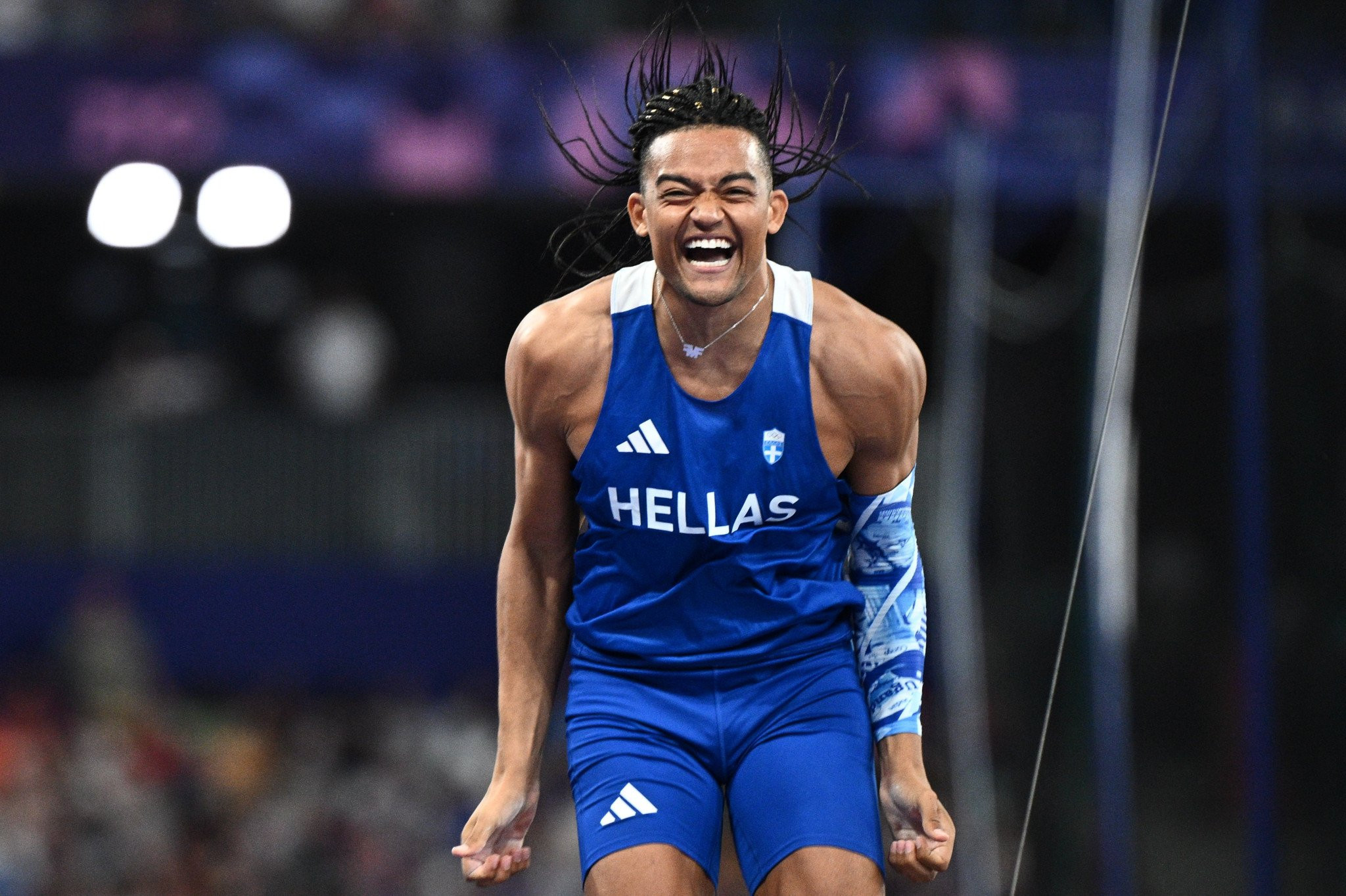 Ο Εμμανουήλ Καραλής εκδίδει βιβλίο!