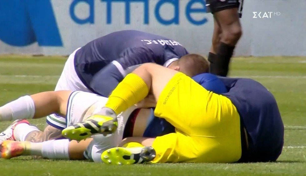 Δάκρυα χαράς και αγκαλιές από τους παίκτες της Κηφισιάς μετά το «διπλό» στην Καλαμάτα