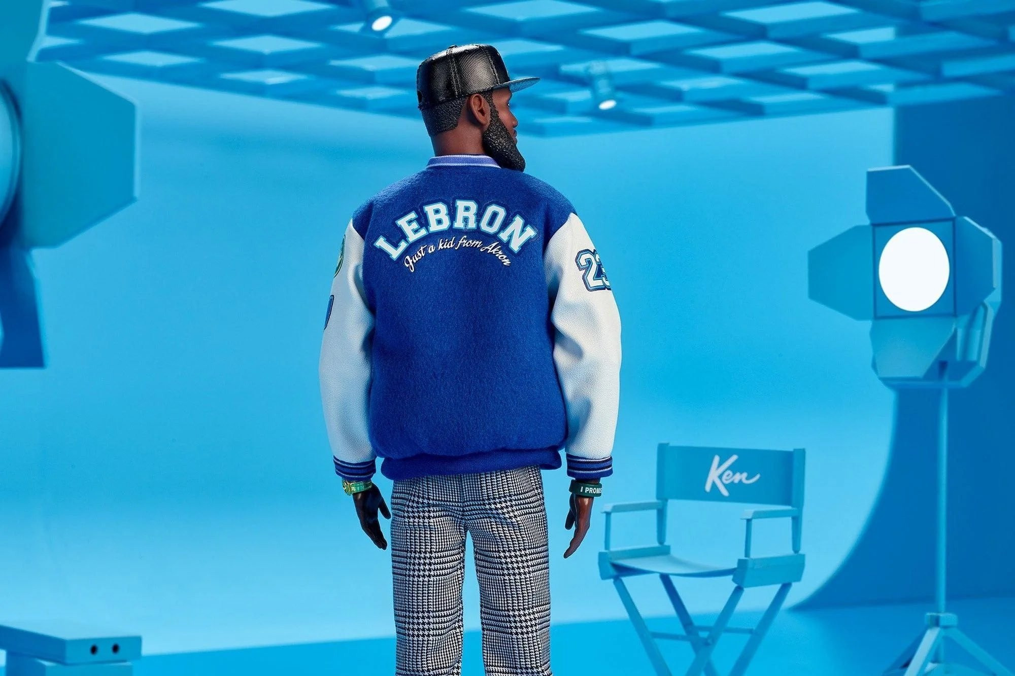 Ο ΛεΜπρόν γίνεται... Κεν στο πλευρό της Μπάρμπι