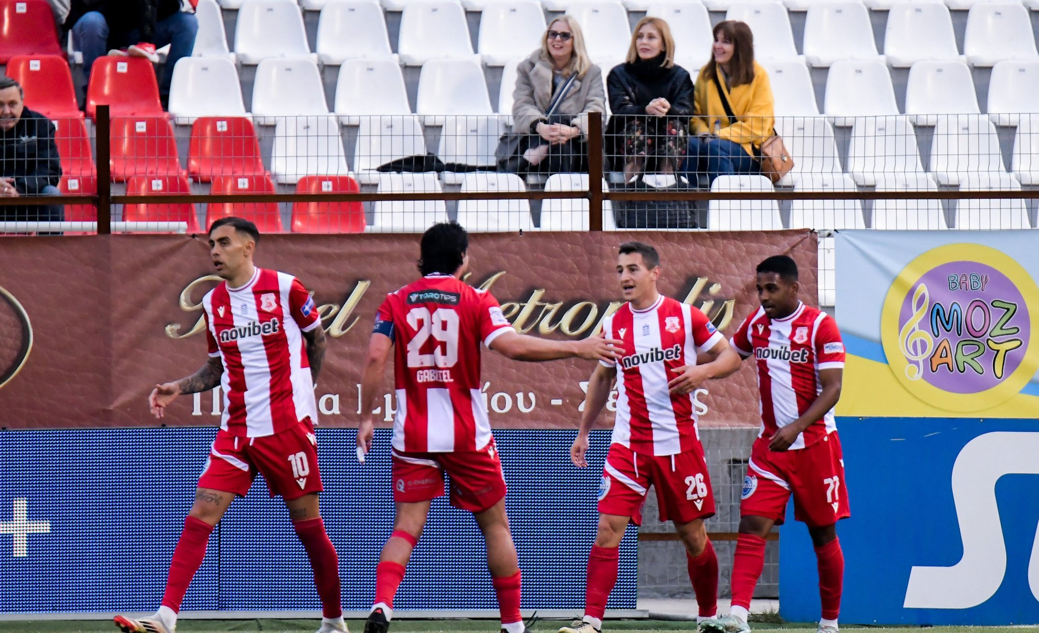 Ο Πανσερραϊκός με ανατροπή «βυθίζει» την Athens Kallithea