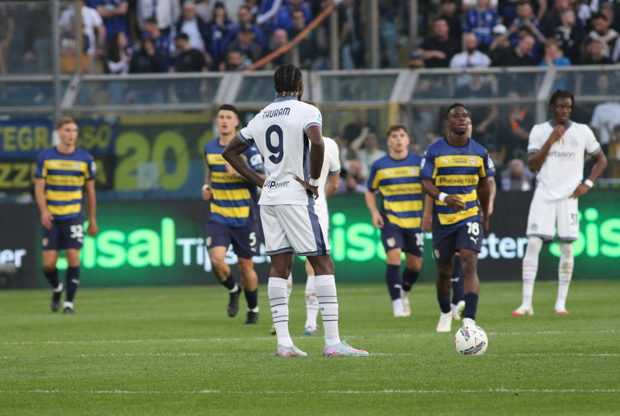 «Πέταξε» βαθμούς η Ίντερ, έμεινε στο 2-2 με την Πάρμα