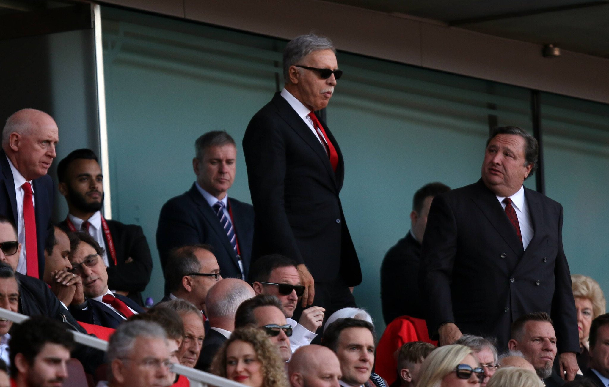 Ήταν η βραδιά του Κρόενκε: Η ομάδα του διέλυσε την Ρεάλ, απέλυσε το... μισό Ντένβερ και επένδυσε 10 δισ. στο NFL