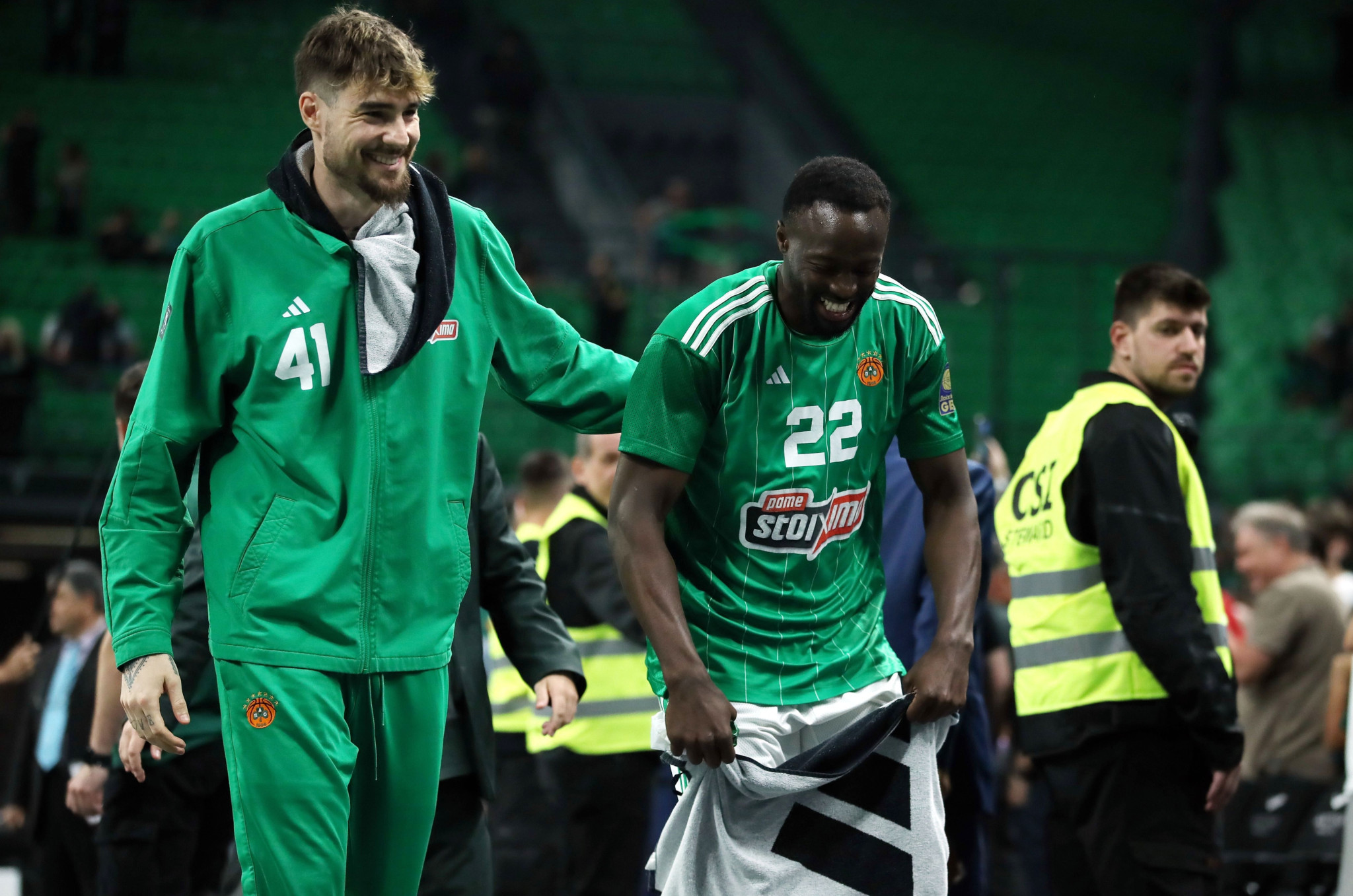 Ο Χουάντσο Ερνανγκόμεθ αποκάλυψε πόσες ώρες έχει περάσει με τα παιδιά του Γκραντ (video)