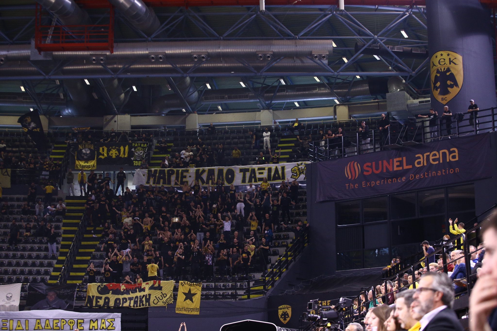 Με τον κόσμο στο πλευρό της και στην Ουγγαρία η ΑΕΚ