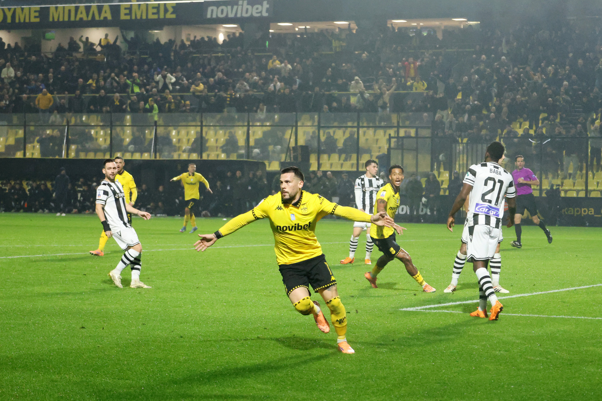 Η σταθερή άνοδος του Πέρεθ και η βραδιά του Αθανασιάδη