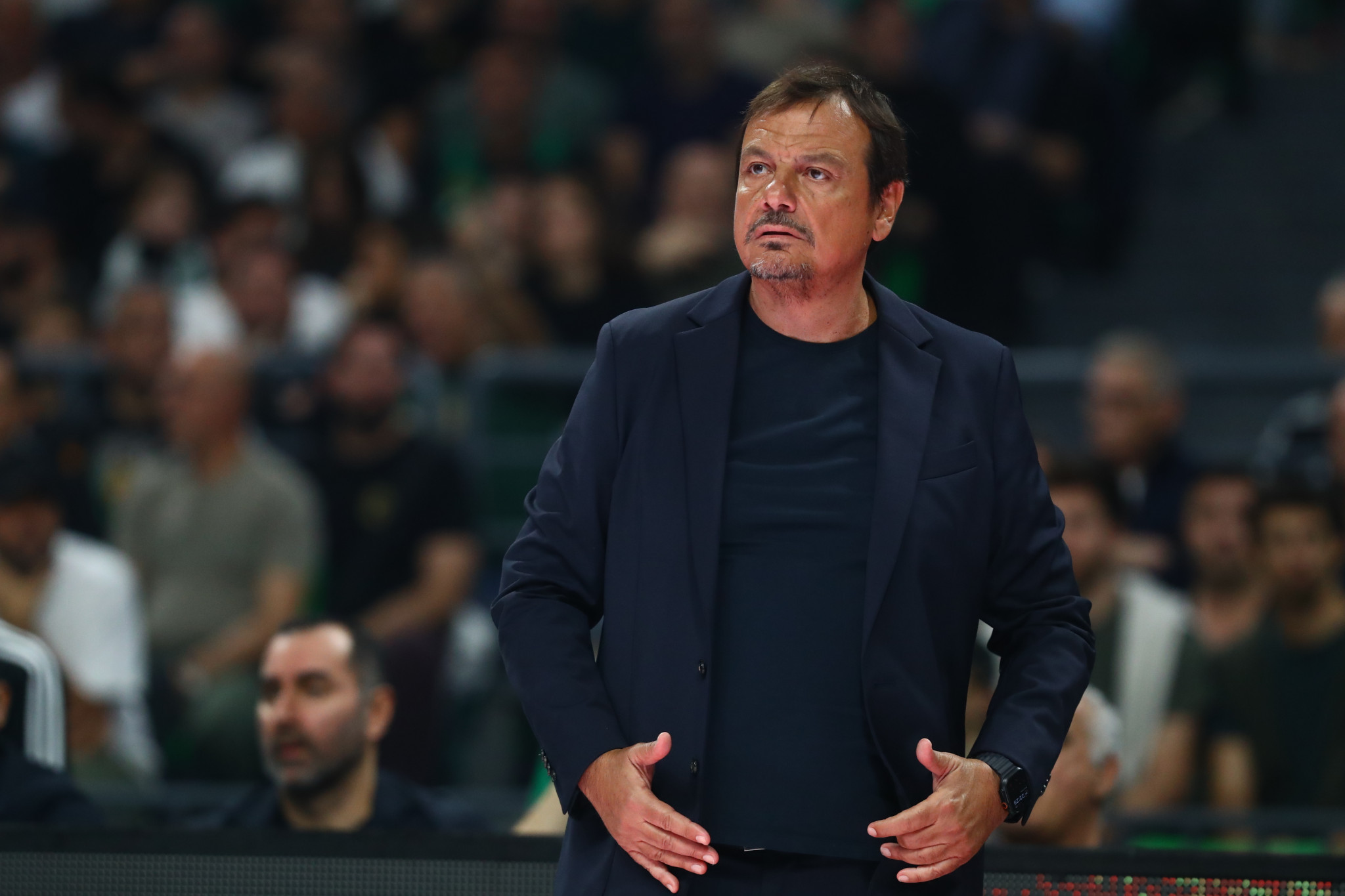 Αταμάν: «Δεν είμαστε στην αγορά για παίκτη - Είναι στο τελικό στάδιο αποθεραπείας ο Χολμς»