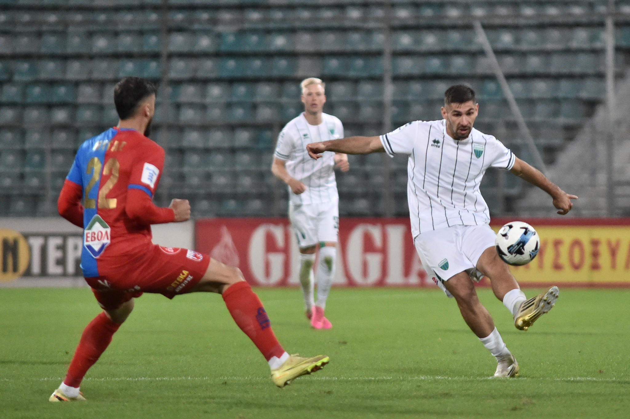 Βόλος: Αιχμές για «περίεργη» διαιτησία του Παπαπέτρου