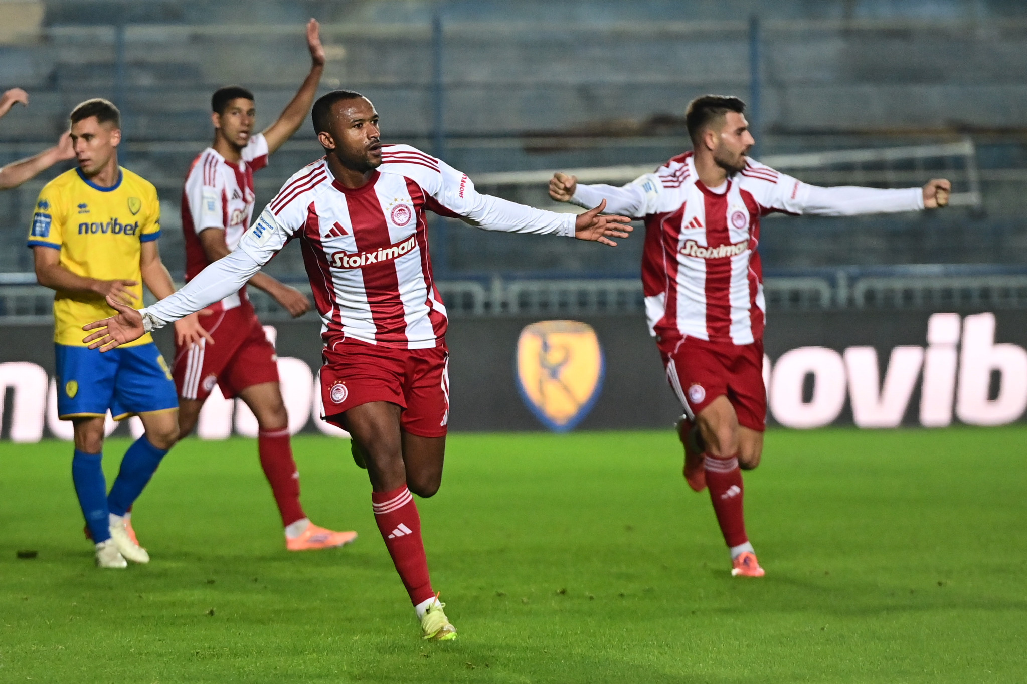 Έκανε τη δουλειά του, σε πρωτάθλημα «φωτιά»