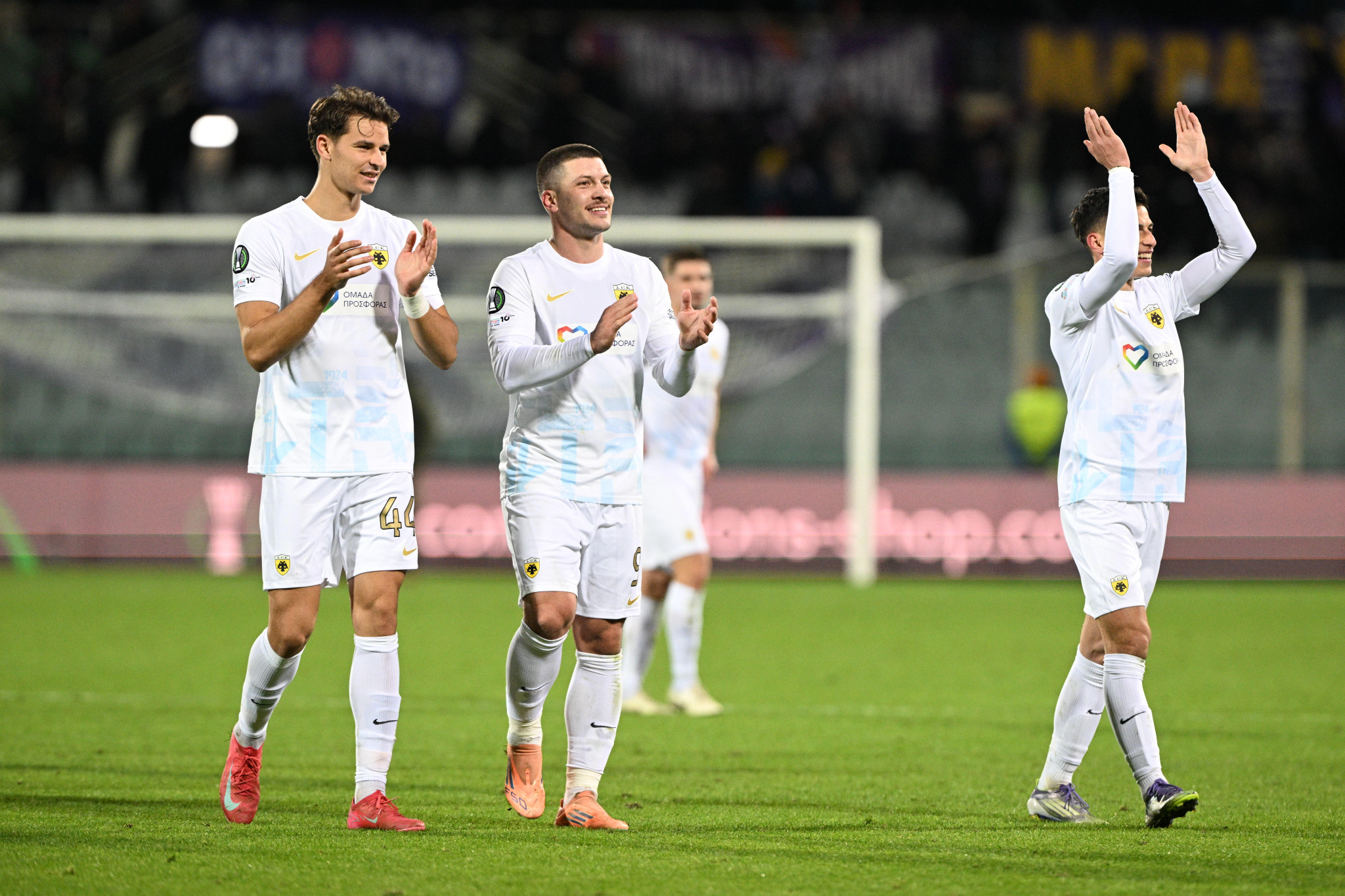 Στους πόσους βαθμούς κρίθηκε πέρυσι η 24αδα του Conference League - Τι θέλει η ΑΕΚ