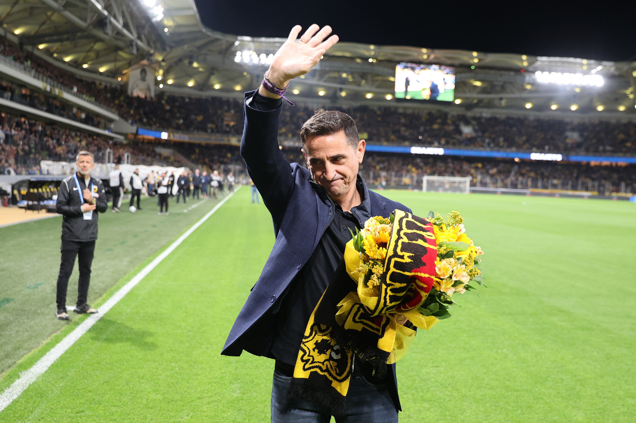 Χιμένεθ: «Αν με τιμήσει κάποτε ο Άρης, δεν θα πετάξω στο έδαφος το κασκόλ»