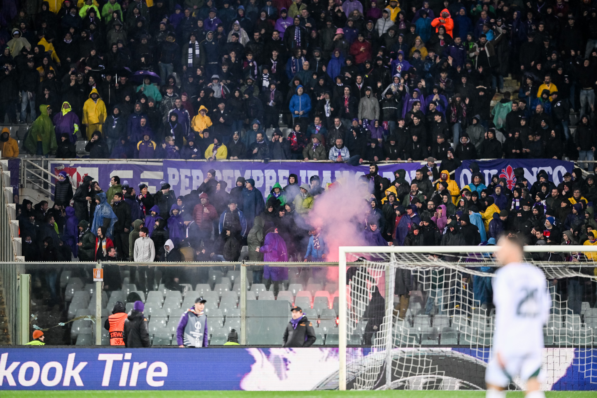 Απογοήτευση στη Φιορεντίνα - Μόλις 6.000 εισιτήρια πουλήθηκαν ενόψει ΑΕΚ