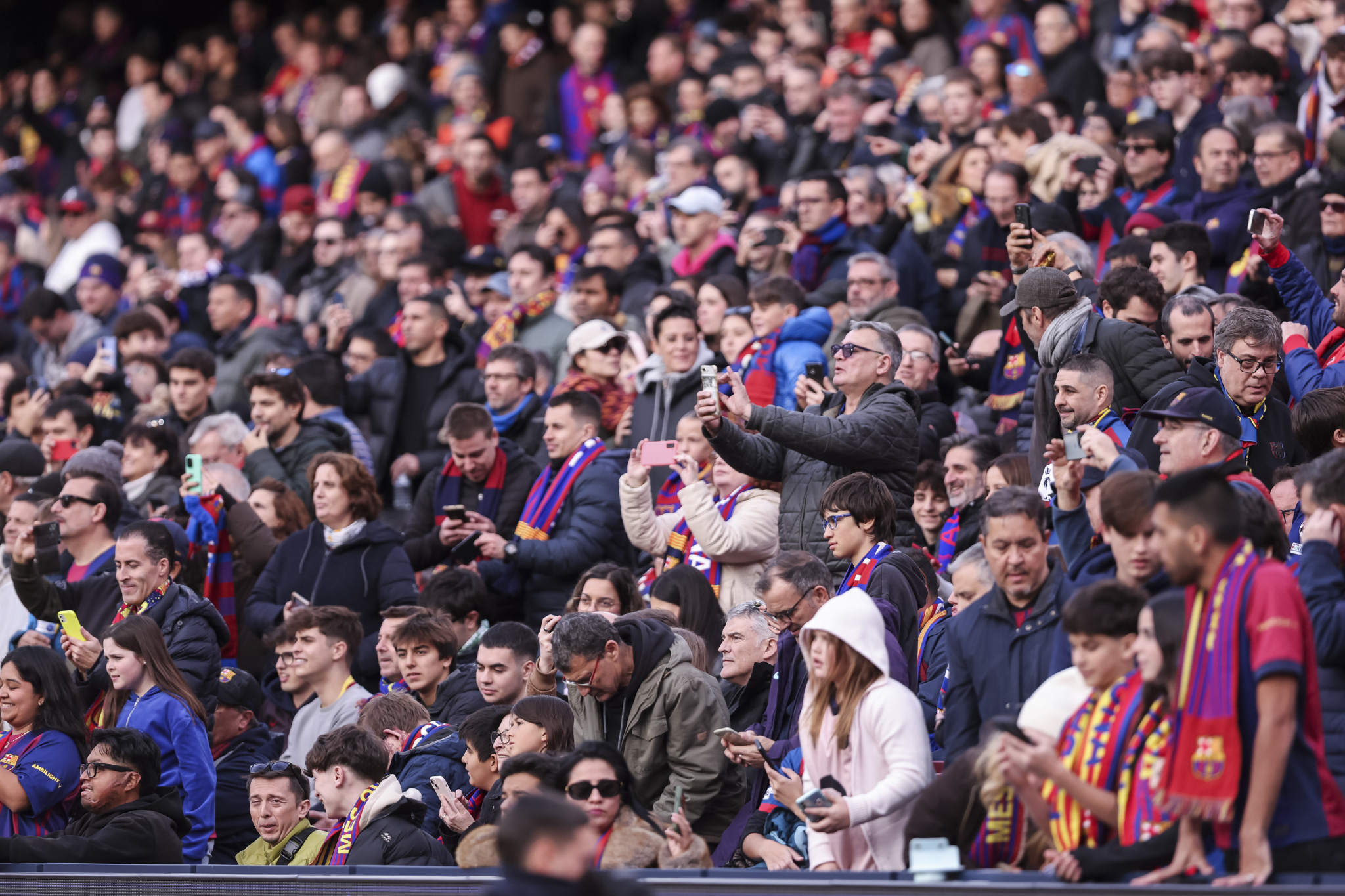 «El Clasico» μόνο για προνομιούχος: Οι εξωφρενικές τιμές στα VIP εισιτήρια της Μπαρτσελόνα