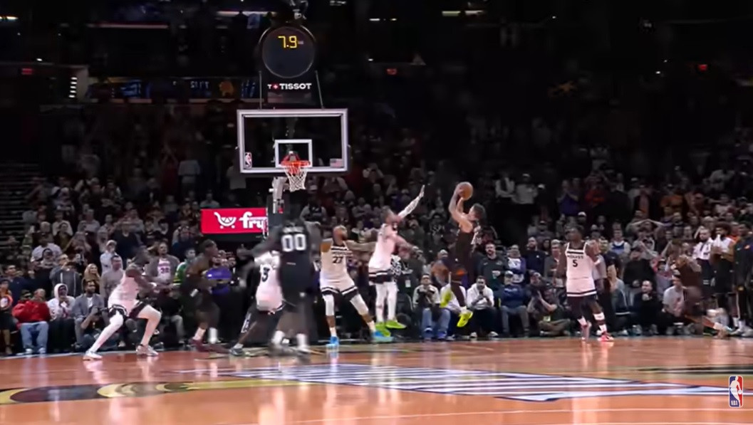 Σούπερ θέαμα και clutch Γκιλέσπι στο Top 10 του ΝΒΑ (video)