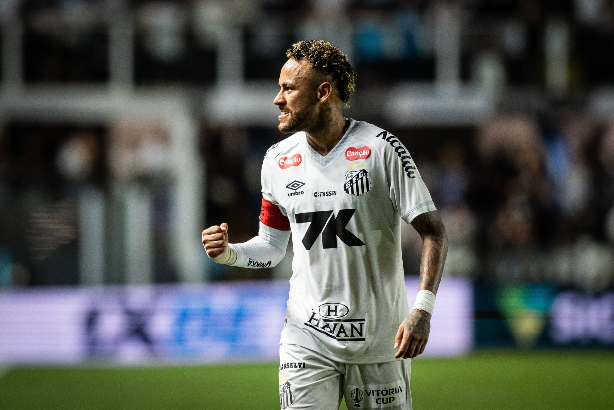 Με φοβερό βίντεο η Σάντος ανακοίνωσε την ανανέωση του Νεϊμάρ