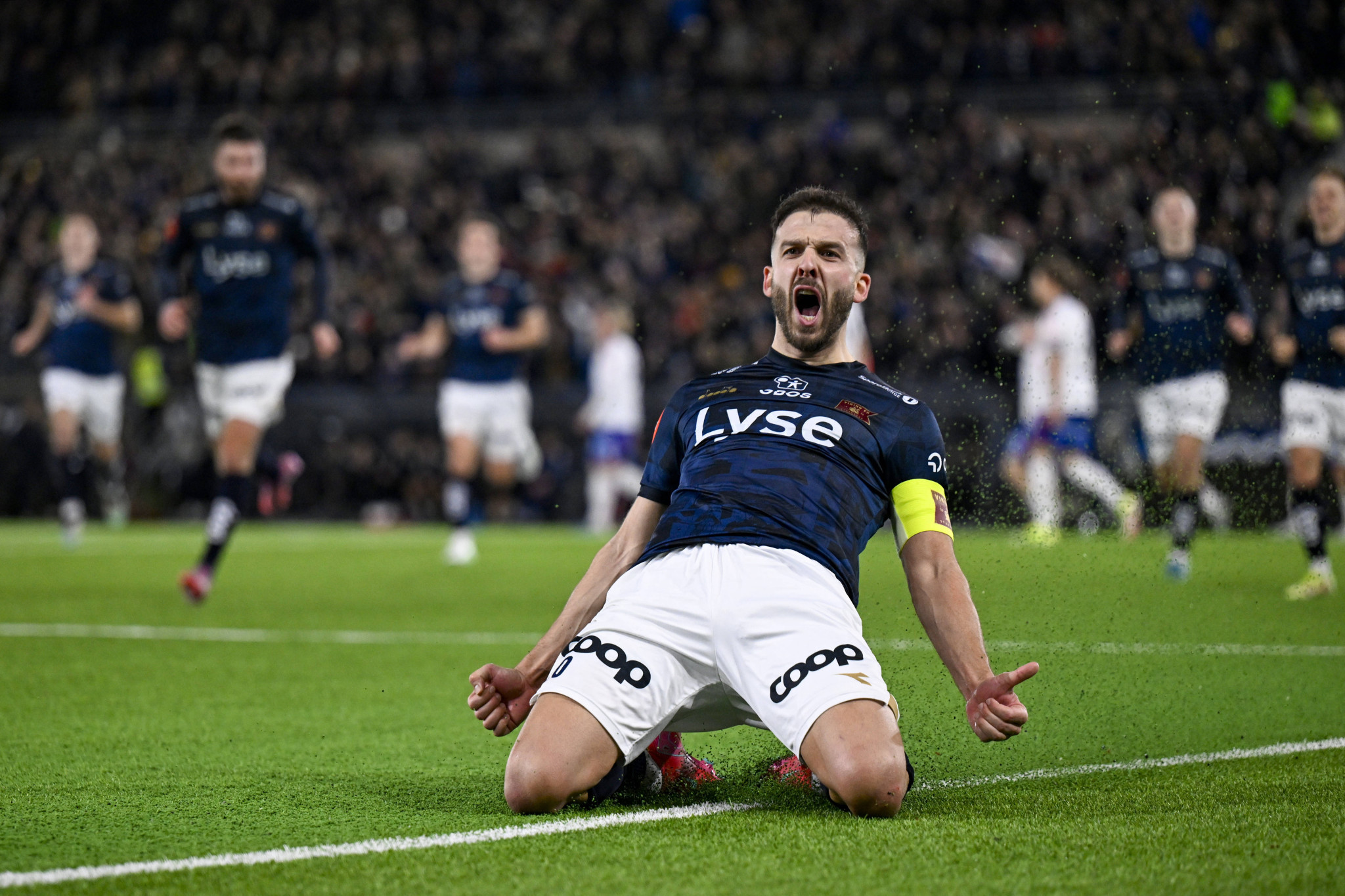 Η Βίκινγκ στέφθηκε πρωταθλήτρια Νορβηγίας και σκόρπισε... χαμόγελα σε Ολυμπιακό και ΠΑΟΚ