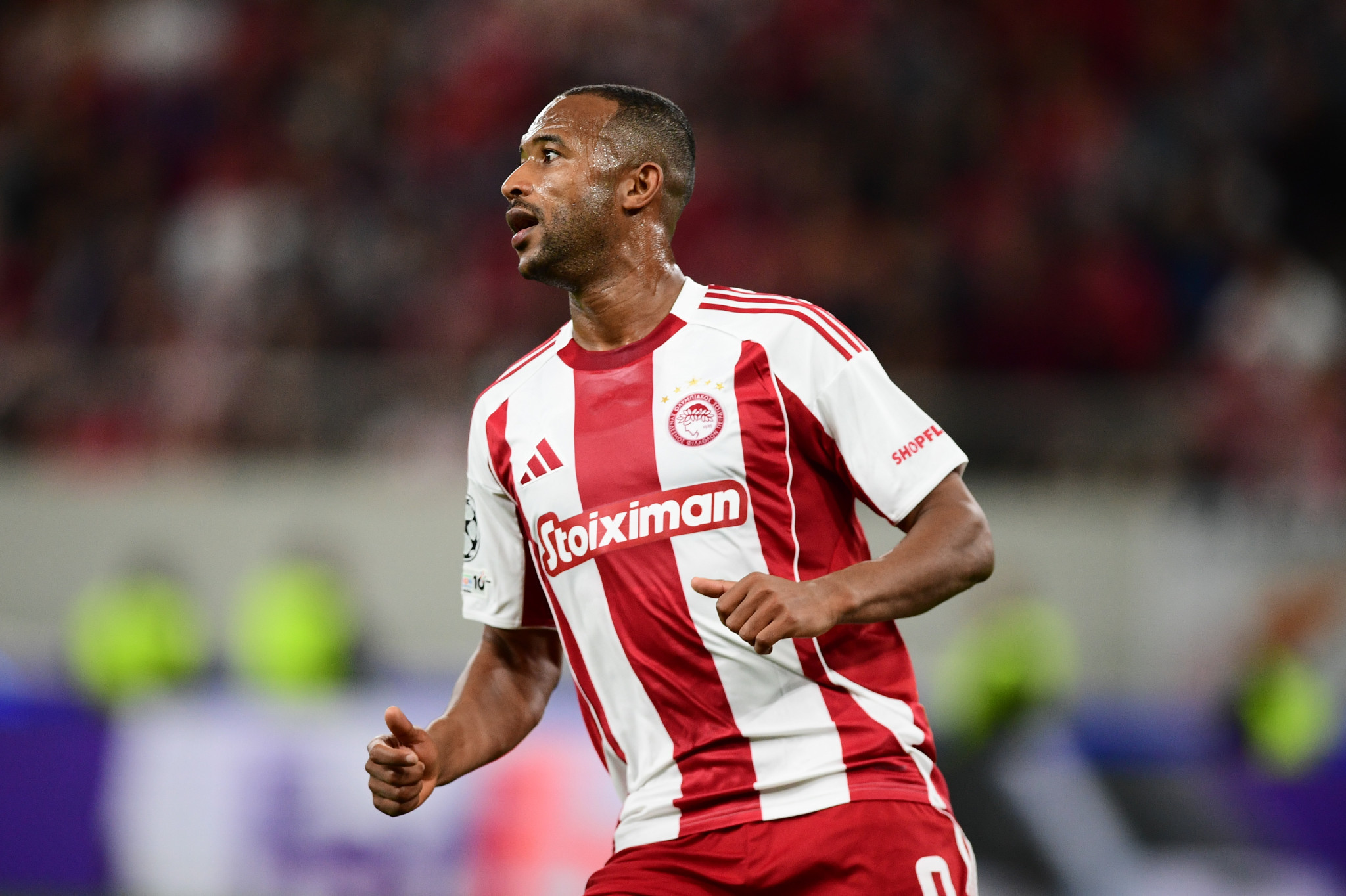 Ο Ελ Κααμπί έπιασε στη πρώτη θέση τον Βαζέχα με 28 αγώνες λιγότερους - Ποιους 2 Ελληνες κυνηγάει