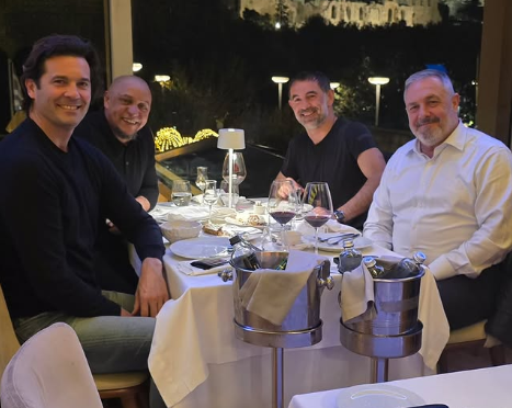 Ο Καραγκούνης δείπνησε μαζί με τον Ρομπέρτο Κάρλος και τον Σολάρι