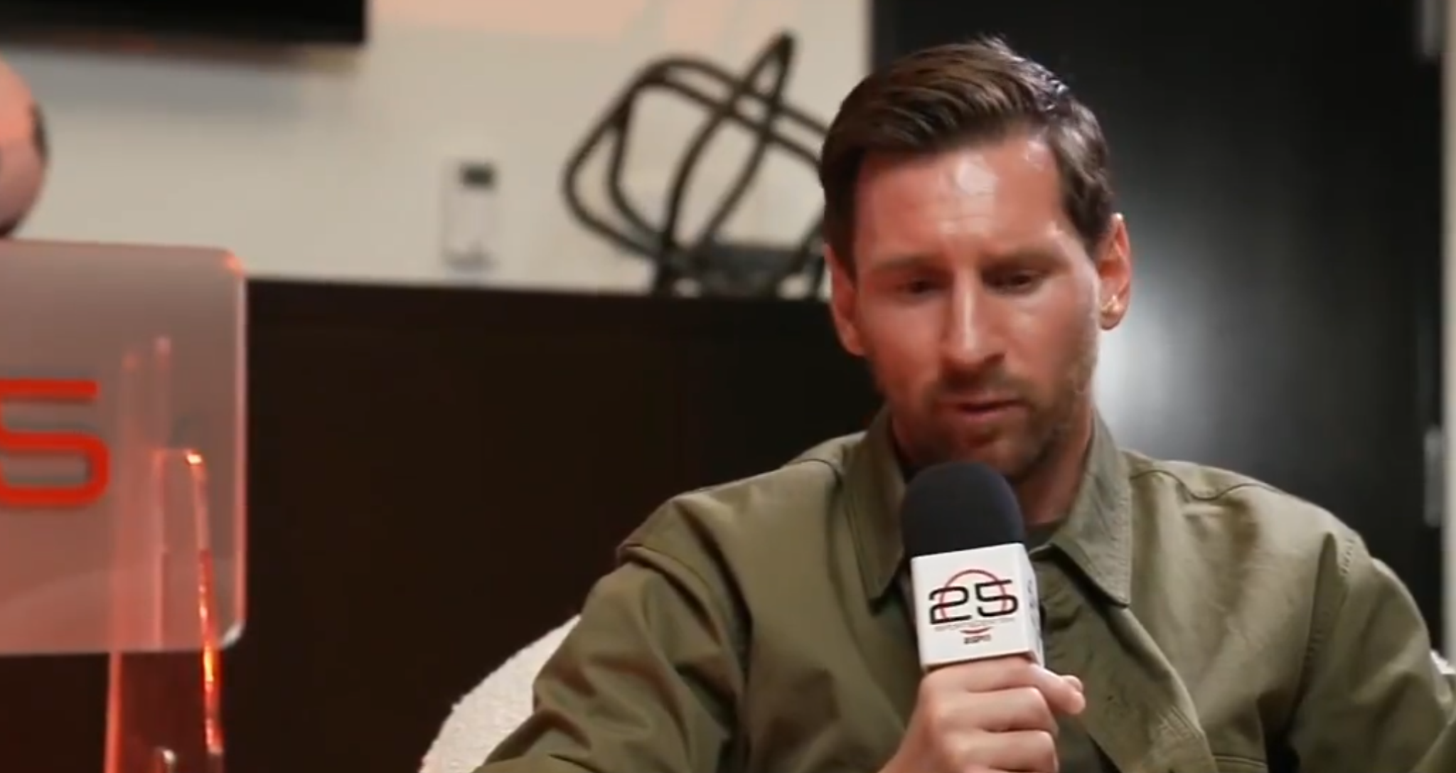 Υποκλίθηκε στο μεγαλείο του Γκουαρδιόλα ο Μέσι - «Για μένα είναι μοναδικός, ο καλύτερος όλων»