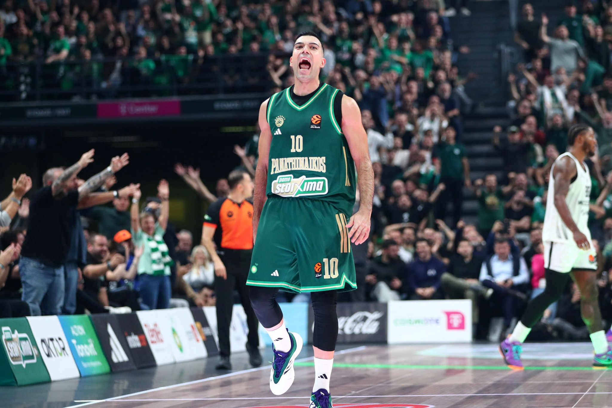 Όσο έχει εσένα δεν φοβάται κανέναν...