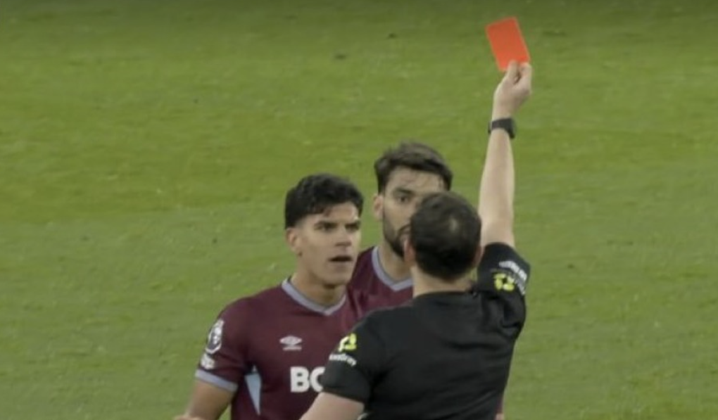 Ο Πακετά κατηγορήθηκε για εσκεμμένες κάρτες, τιμωρήθηκε, επέστρεψε και... αποβλήθηκε με περίεργο τρόπο!