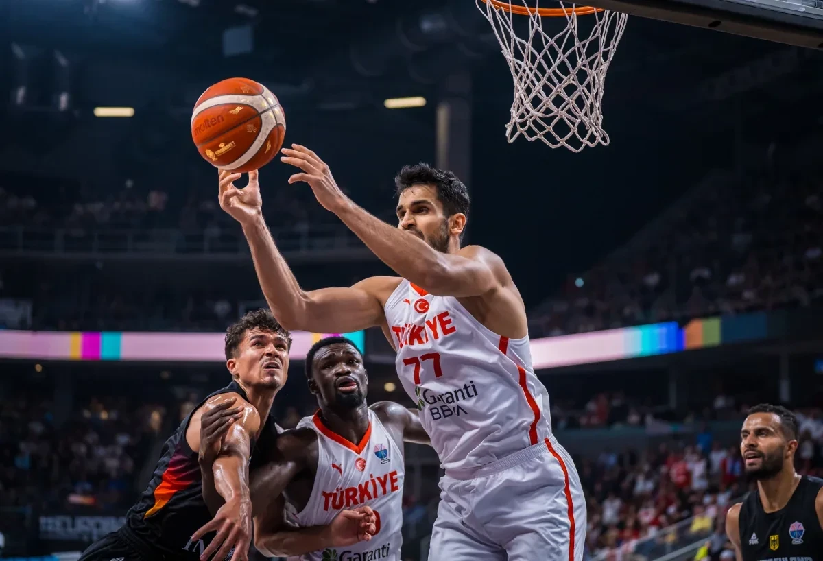 Στη δωδεκάδα της Τουρκίας για τη Βοσνία ο Γιουρτσεβέν