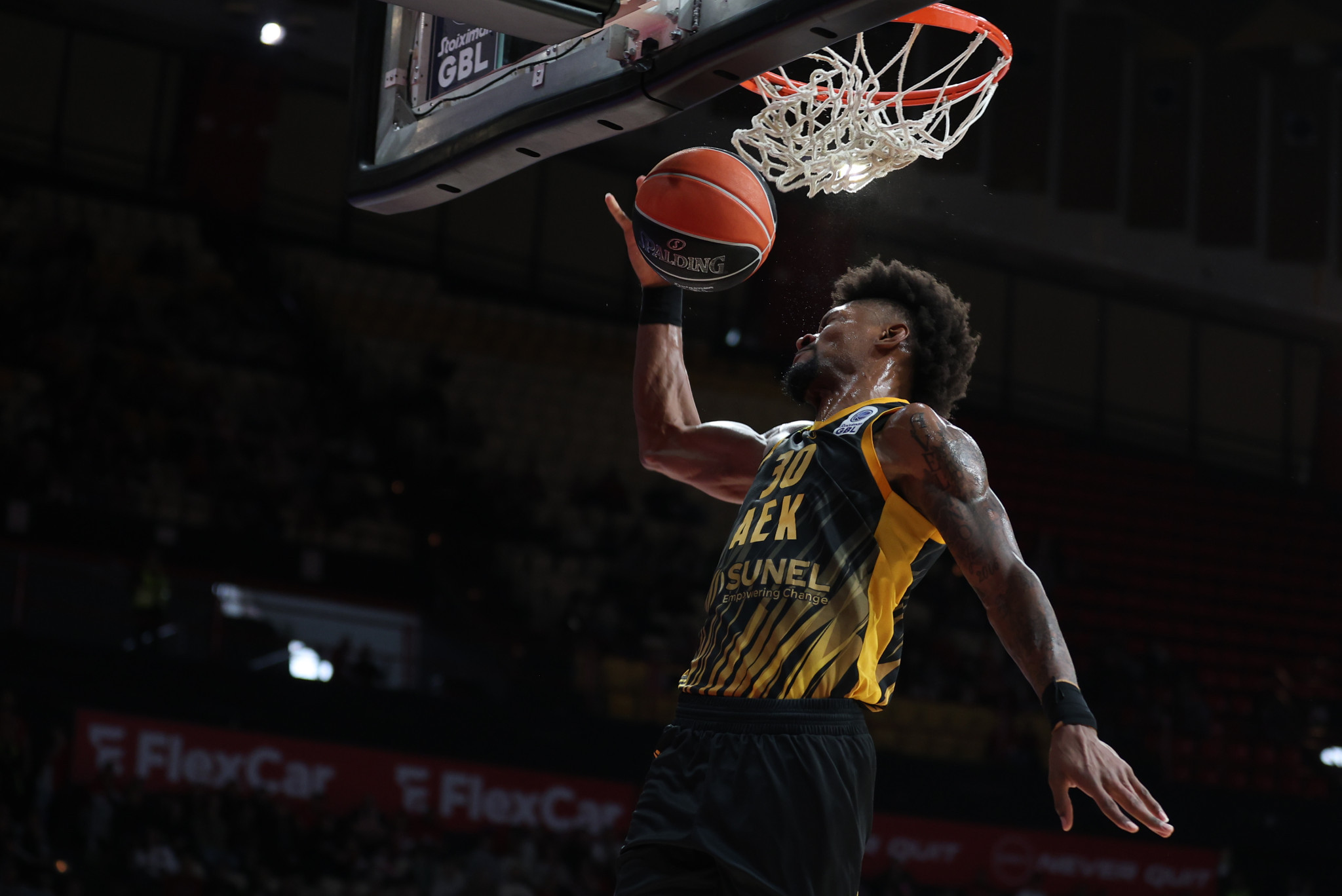 Η ΑΕΚ δεν... ξεπουλάει και λειτουργεί βάσει πλάνου