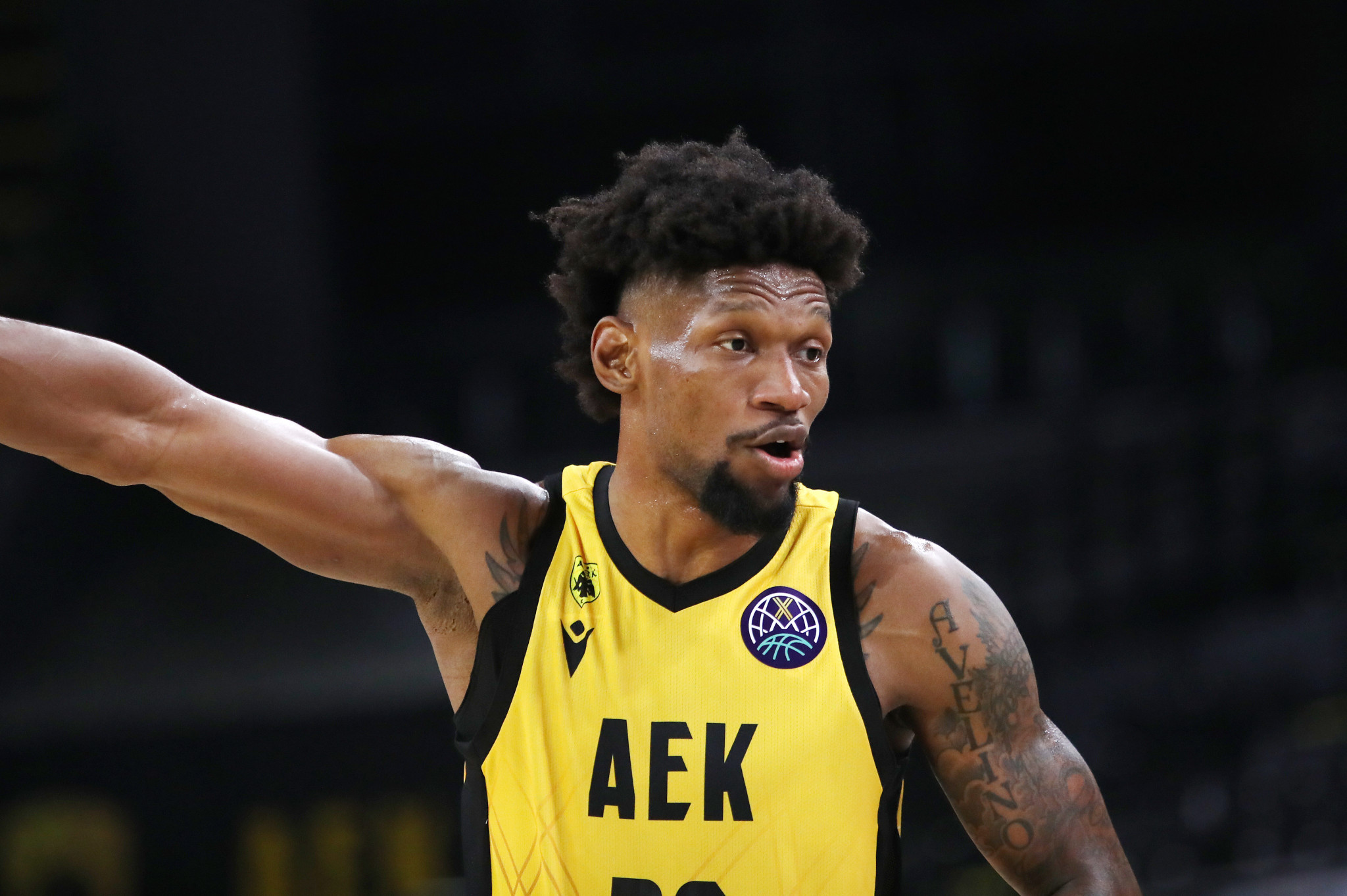 Απρόοπτο με Σίλβα στην ΑΕΚ, ένιωσε ενόχληση στο δεξί πόδι