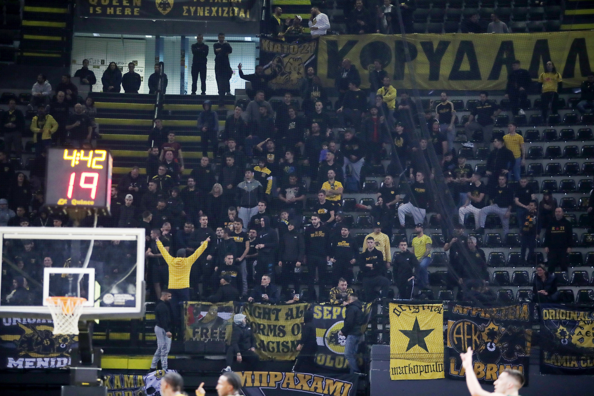 «Κιτρινίζει» η Sunel Arena ενόψει Παναθηναϊκού: Εξαντλήθηκαν τα εισιτήρια των 15 ευρώ