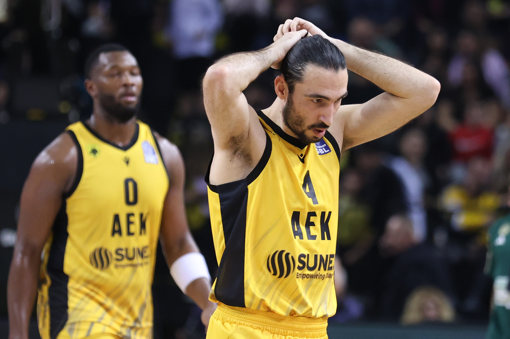 Βαρύ κλίμα και έντονος προβληματισμός στην ΑΕΚ μετά τη συντριβή από τον Παναθηναϊκό