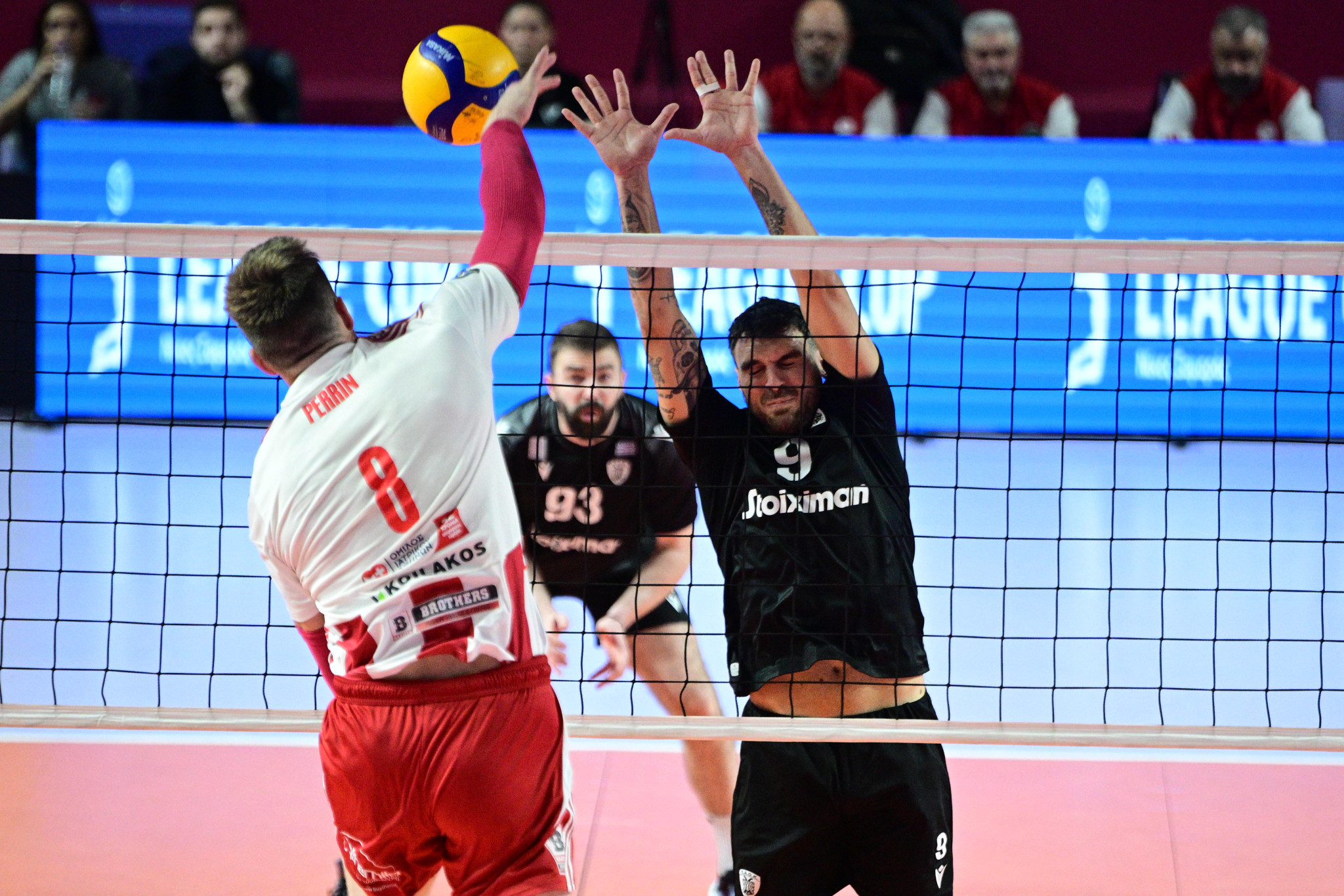 Χωρίς ball boys το πρώτο σετ στον τελικό του League Cup (video)