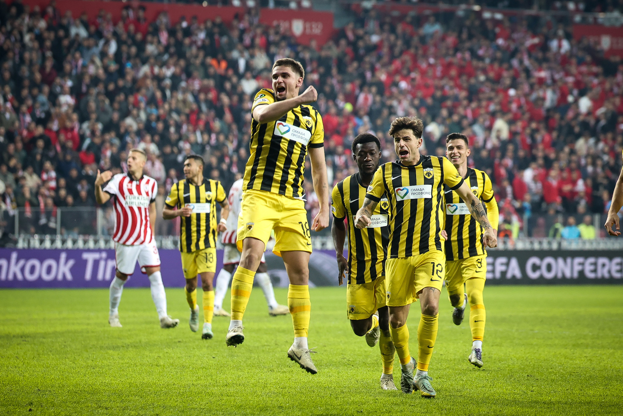 Το τρομερό γκολ με απευθείας φάουλ του Μαρίν υποψήφιο για κορυφαίο της League Phase του Conference League (video)