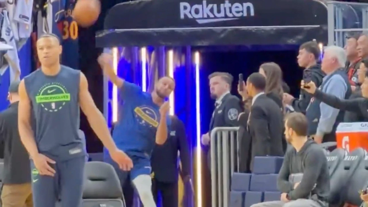 Τα βάζει από παντού: Ο Κάρι ευστόχησε σε σουτ από την είσοδο των αποδυτηρίων (video)