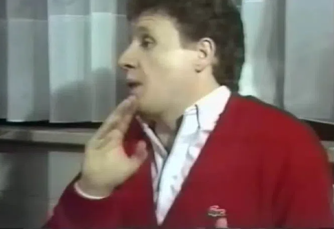 Παλαίμαχος παίκτης έχασε το σπίτι και τις οικονομίες του σε ένα βράδυ - Έγινε θυρωρός στο γήπεδο της ομάδας του