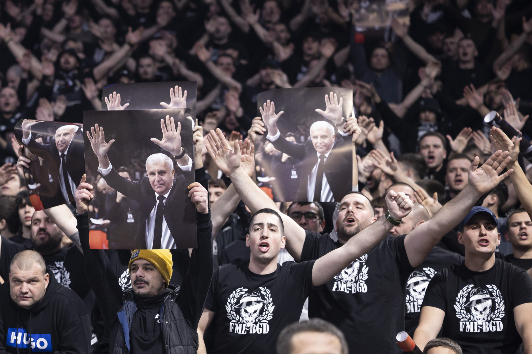 H μορφή του Ομπράντοβιτς στο γήπεδο της Παρτίζαν - Kλάματα και αποδοκιμασίες για τη διοίκηση (video)