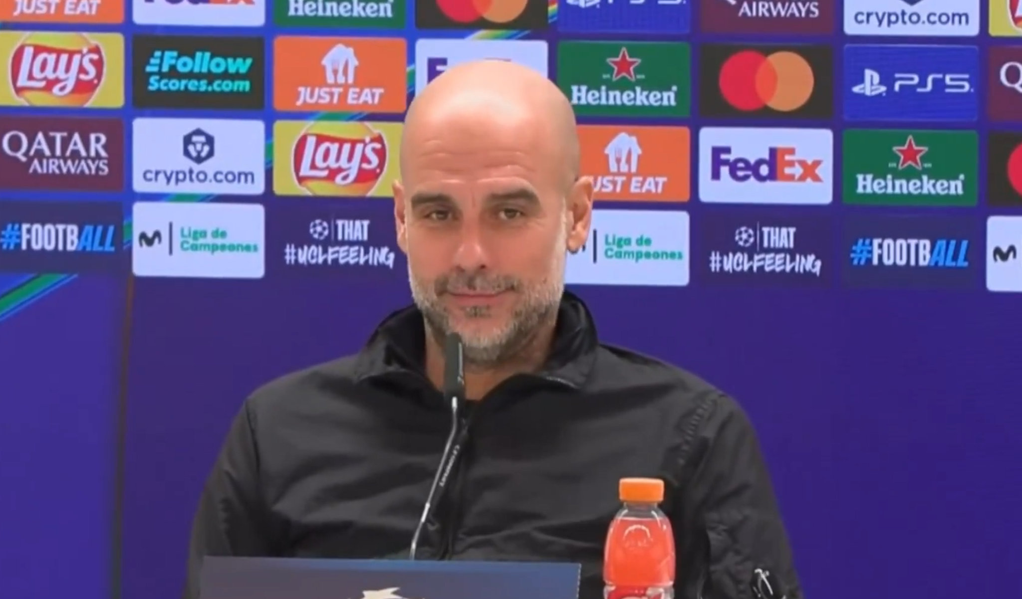 Η επική ατάκα του Γκουαρδιόλα για τον Τσάμπι Αλόνσο - «Πρέπει να ουρήσει μόνος του, δεν θα το κάνω εγώ για αυτόν»