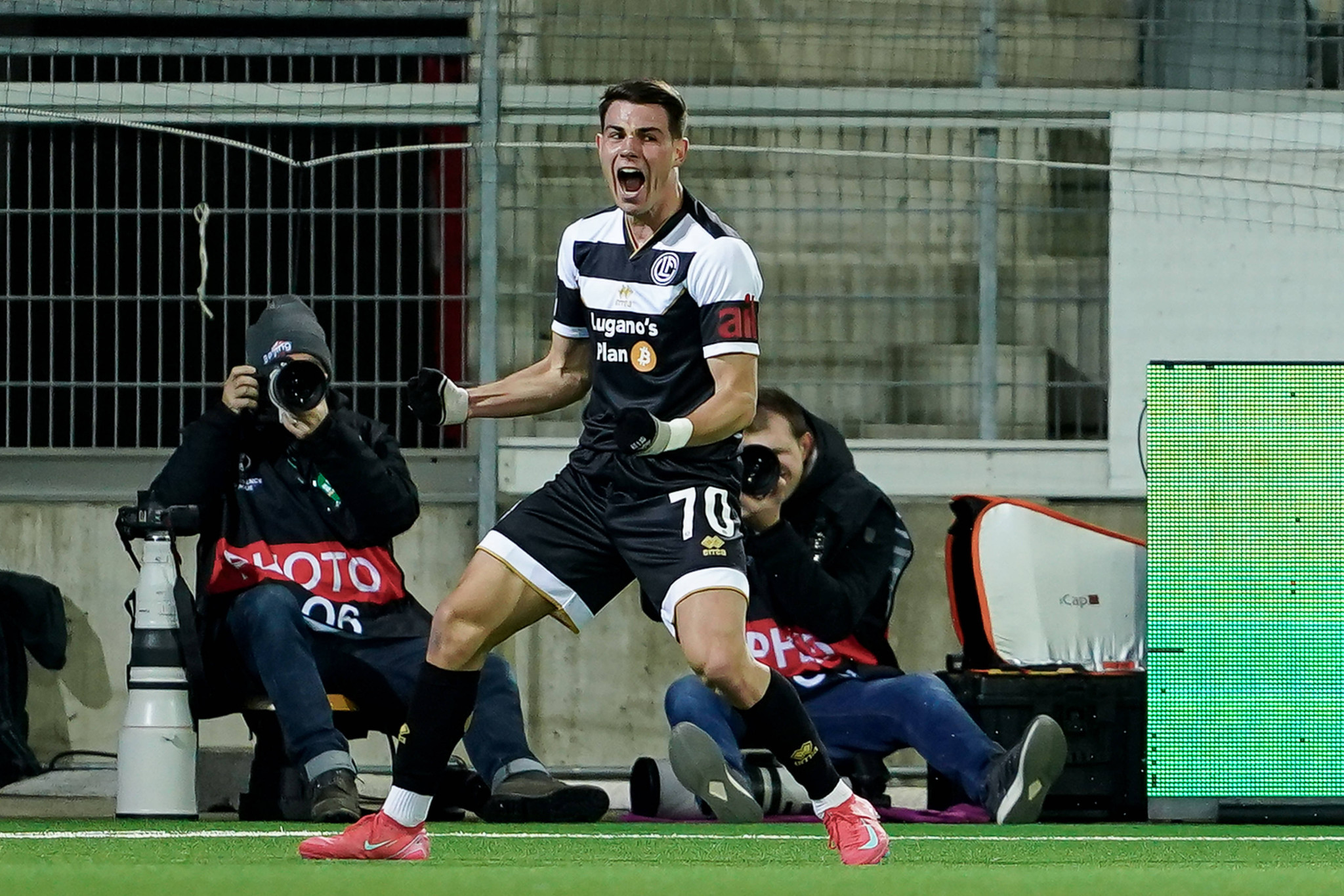 Η Λουγκάνο αγόρασε τον Κούτσια από τους Σικάγο Φάιρ