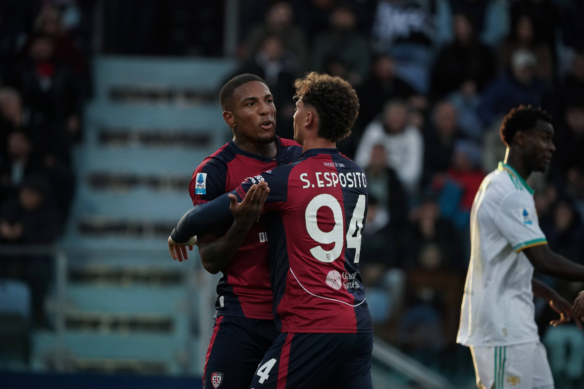 Η Κάλιαρι λύγισε τη Ρόμα του Τσιμίκα και την απομάκρυνε από την κορυφή