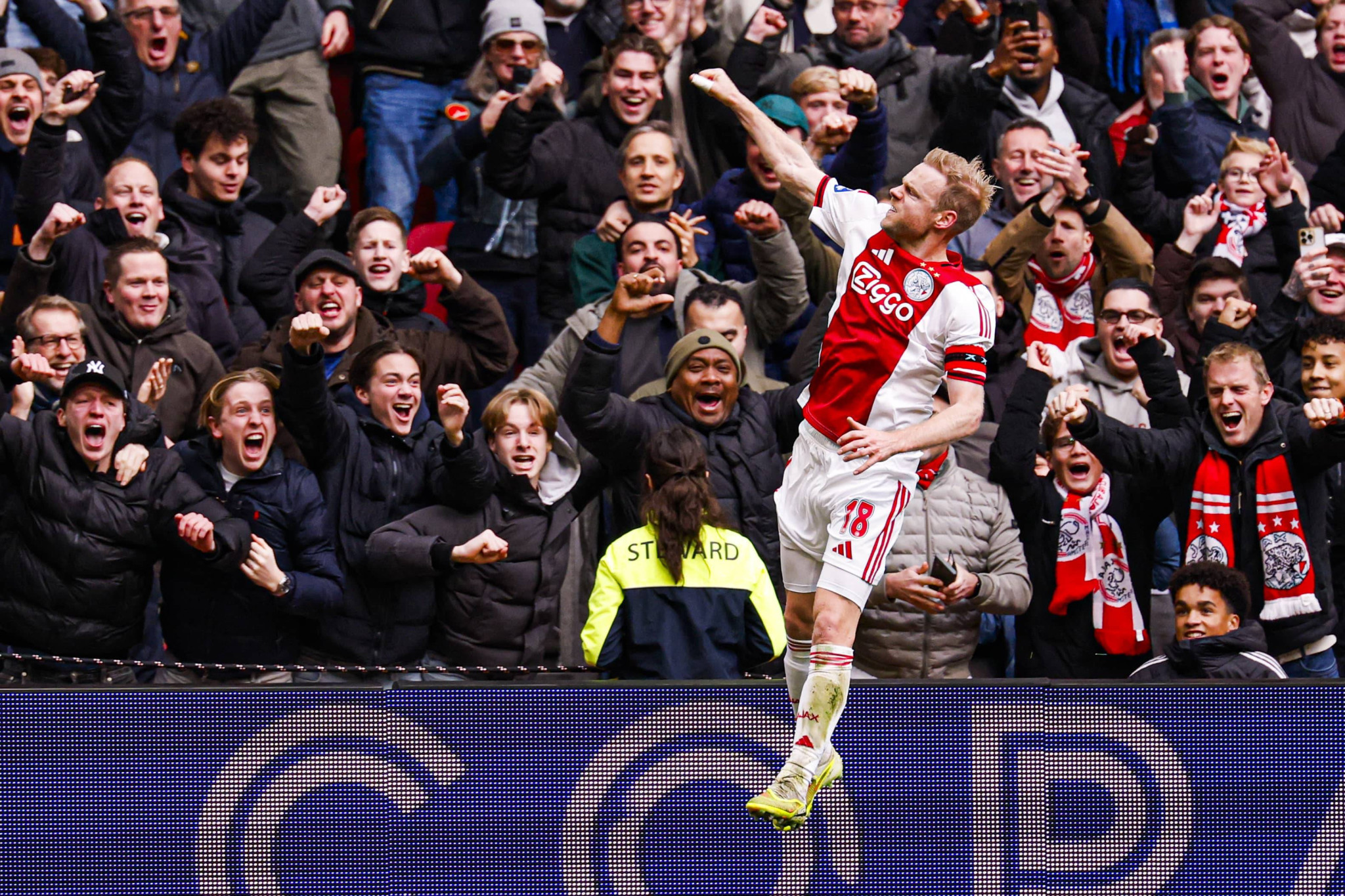 Ο Άγιαξ «αφεντικό» του Άμστερνταμ - Υπέταξε με 2-0 την Φέγενορντ και... ανακάμπτει