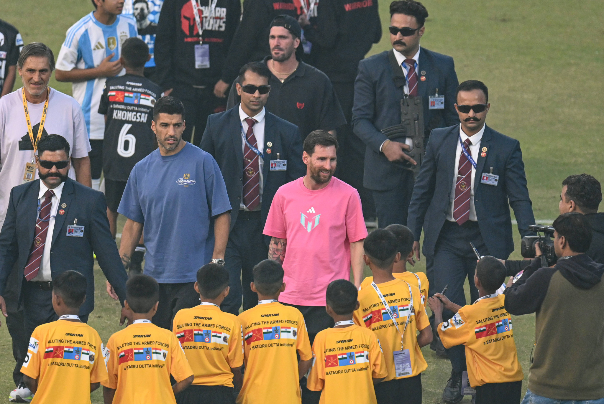 Ο Μέσι δεν φεύγει ακόμα από την Ινδία - Ανέβαλε την αναχώρησή του λόγω ενός δισεκατομμυριούχου