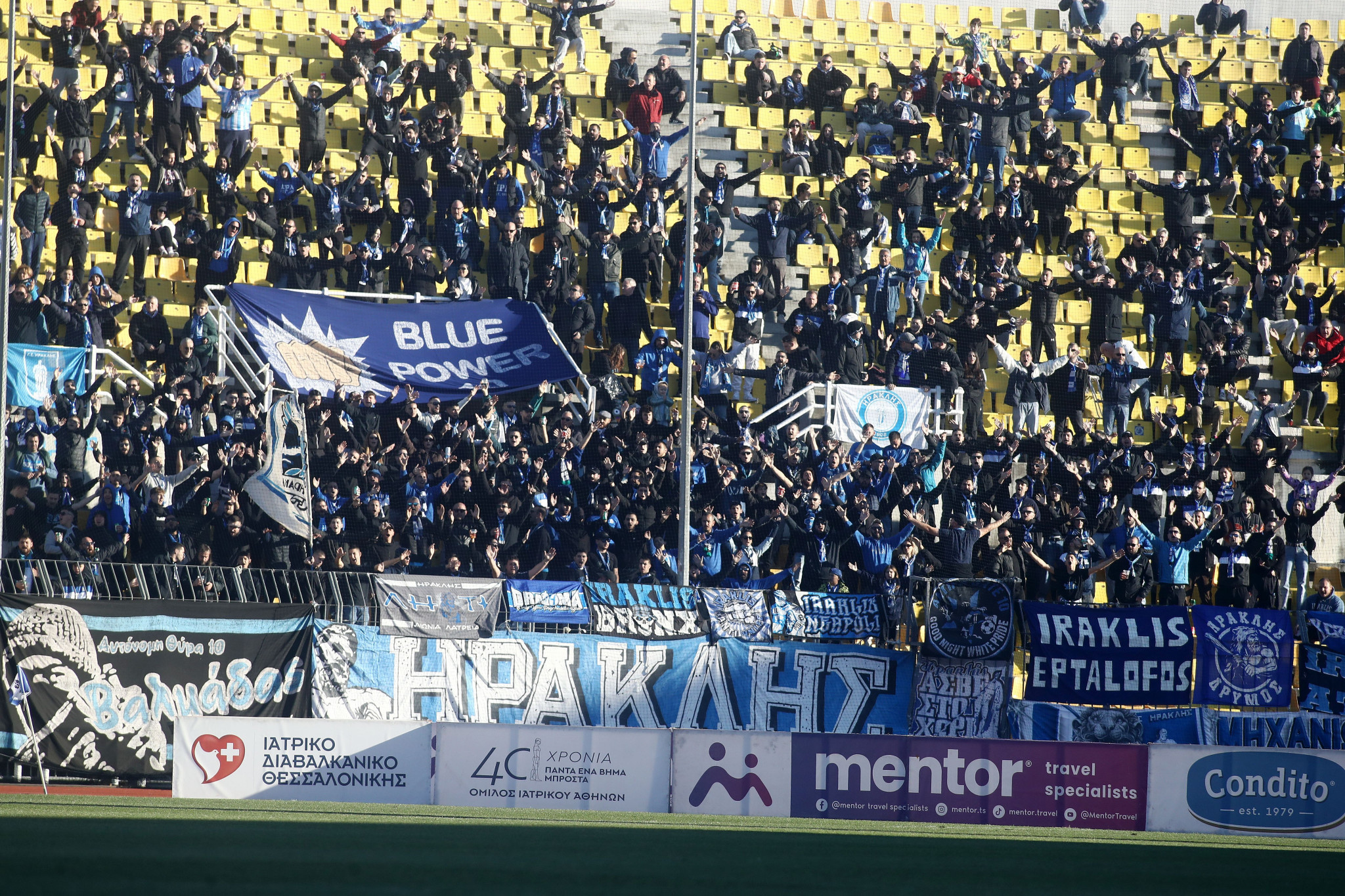 Ξέσπασαν οι οπαδοί του Ηρακλή για την 6άρα από τον Ολυμπιακό - «Ξεφτίλα»!