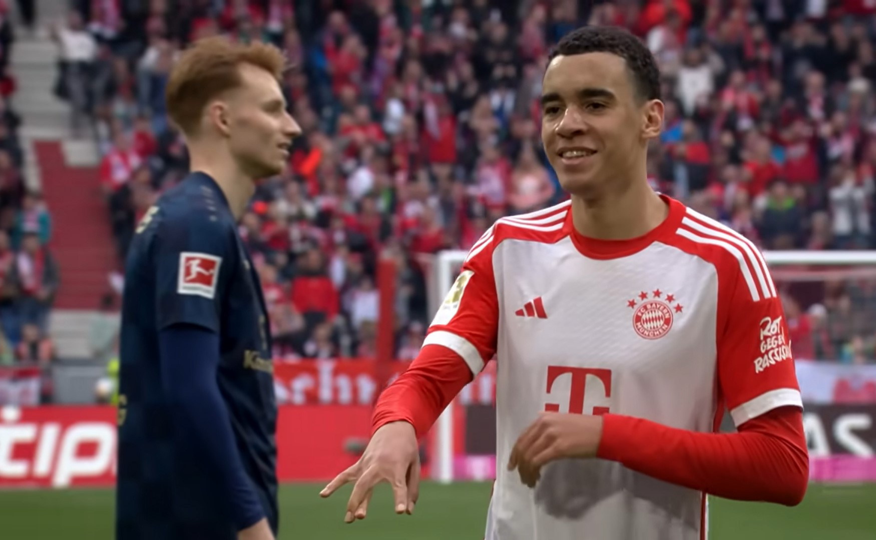 Ο Μουσιάλα επέστρεψε στις ομαδικές προπονήσεις πέντε μήνες μετά τον σοκαριστικό τραυματισμό (video)