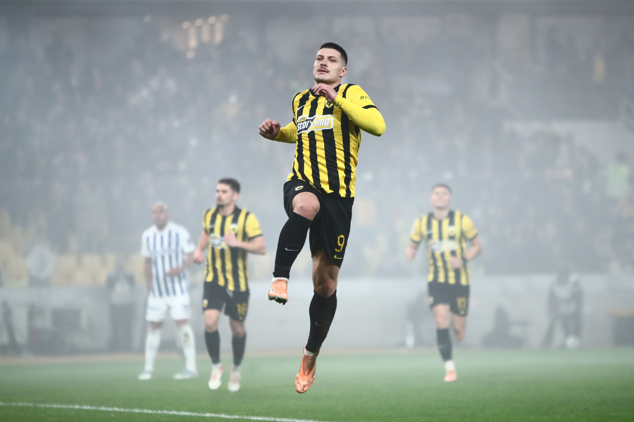 Γιόβιτς ο τρομερός - Πέντε γκολ σε δύο ματς και επιδόσεις που θυμίζουν Πόνσε