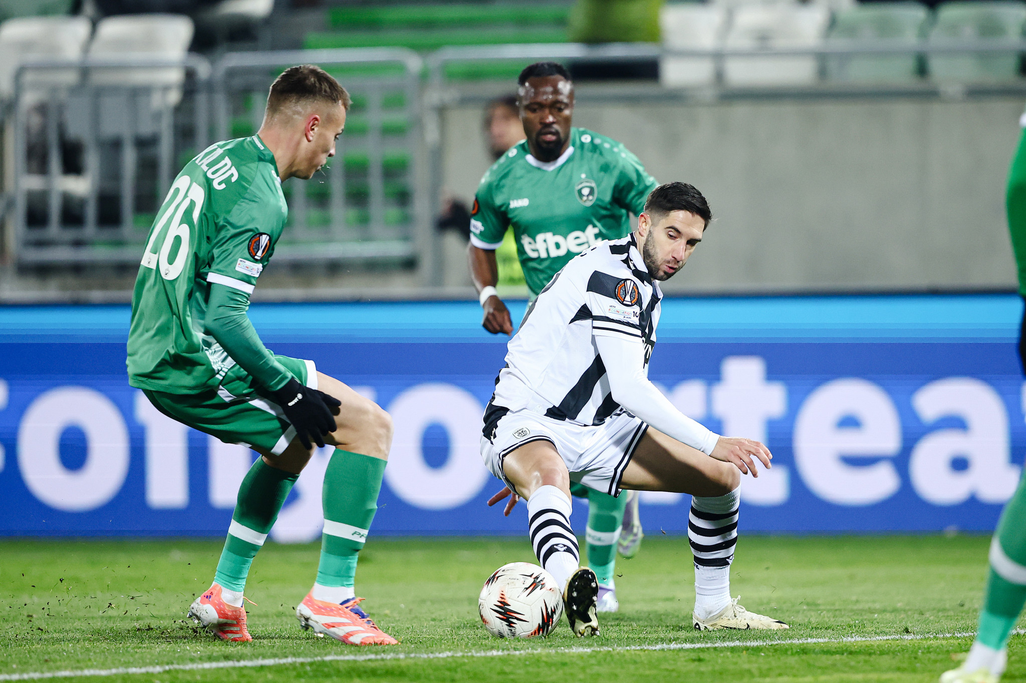 Η διπλή ευκαιρία του ΠΑΟΚ στο ξεκίνημα κόντρα στη Λουντογκόρετς (video)