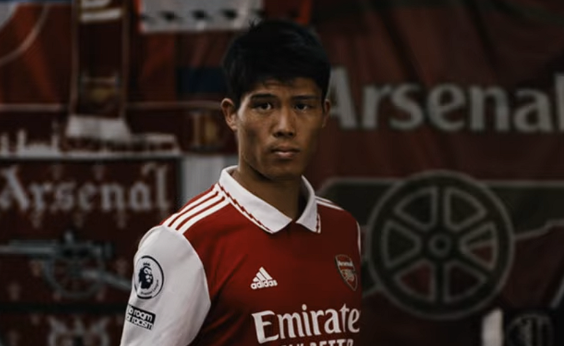 Ο Άγιαξ κάνει δικό του τον Τακεχίρο Τομιγιάσου - Τα δεδομένα για την συμμετοχή του με τον Ολυμπιακό