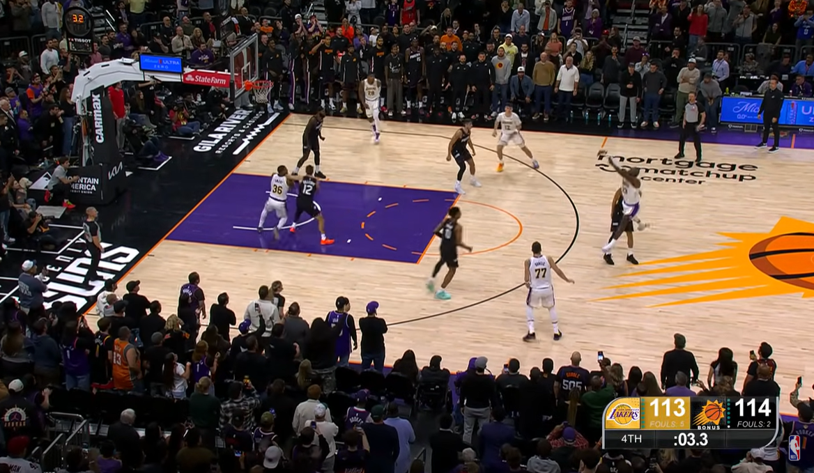 Το φινάλε-θρίλερ στο Φοίνιξ και ο Λεμπρόν που καθόρισε το αποτέλεσμα (video)