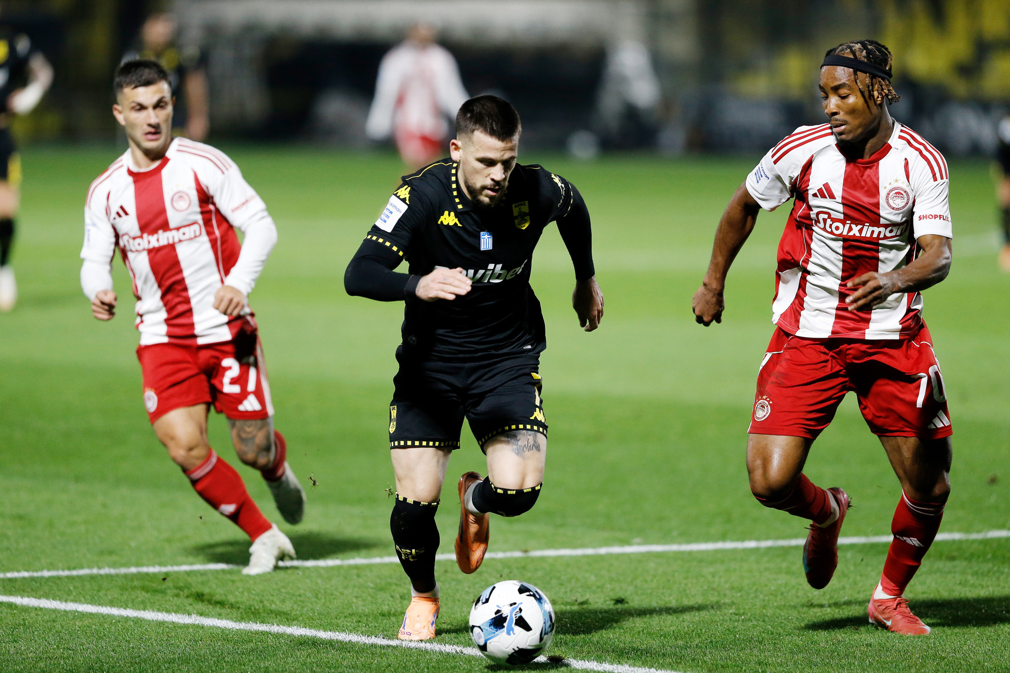 Ο ψυχωμένος Άρης «σταμάτησε» τον άστοχο Ολυμπιακό