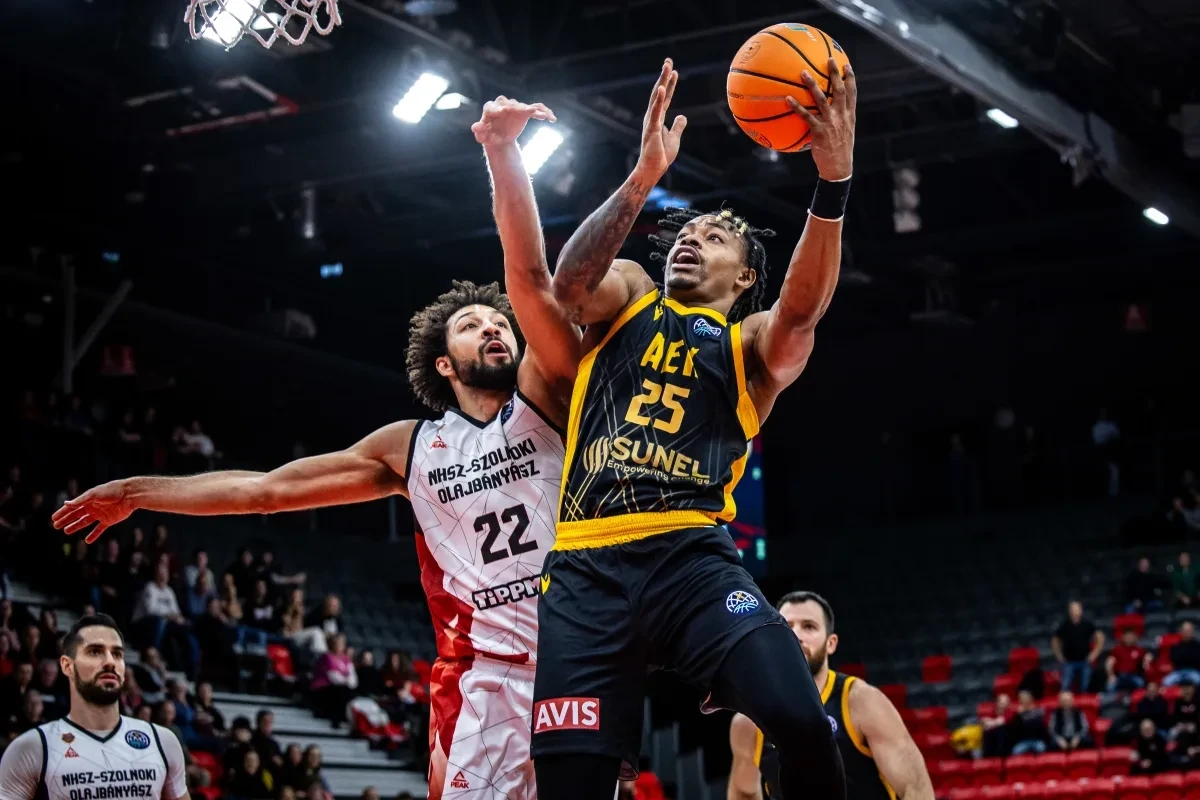 «Κατέρρευσε» στο τέταρτο δεκάλεπτο και ηττήθηκε στην Ουγγαρία η ΑΕΚ