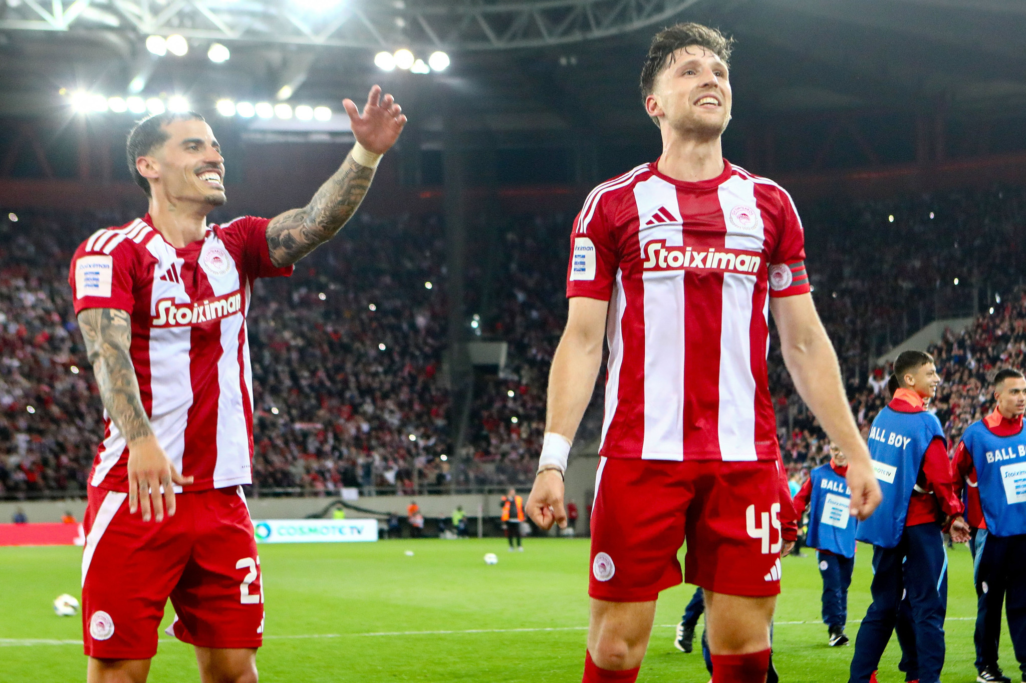 Ο Ρέτσος σε ρόλο... καθηγητή έμαθε ελληνικά στον Τσικίνιο (video)