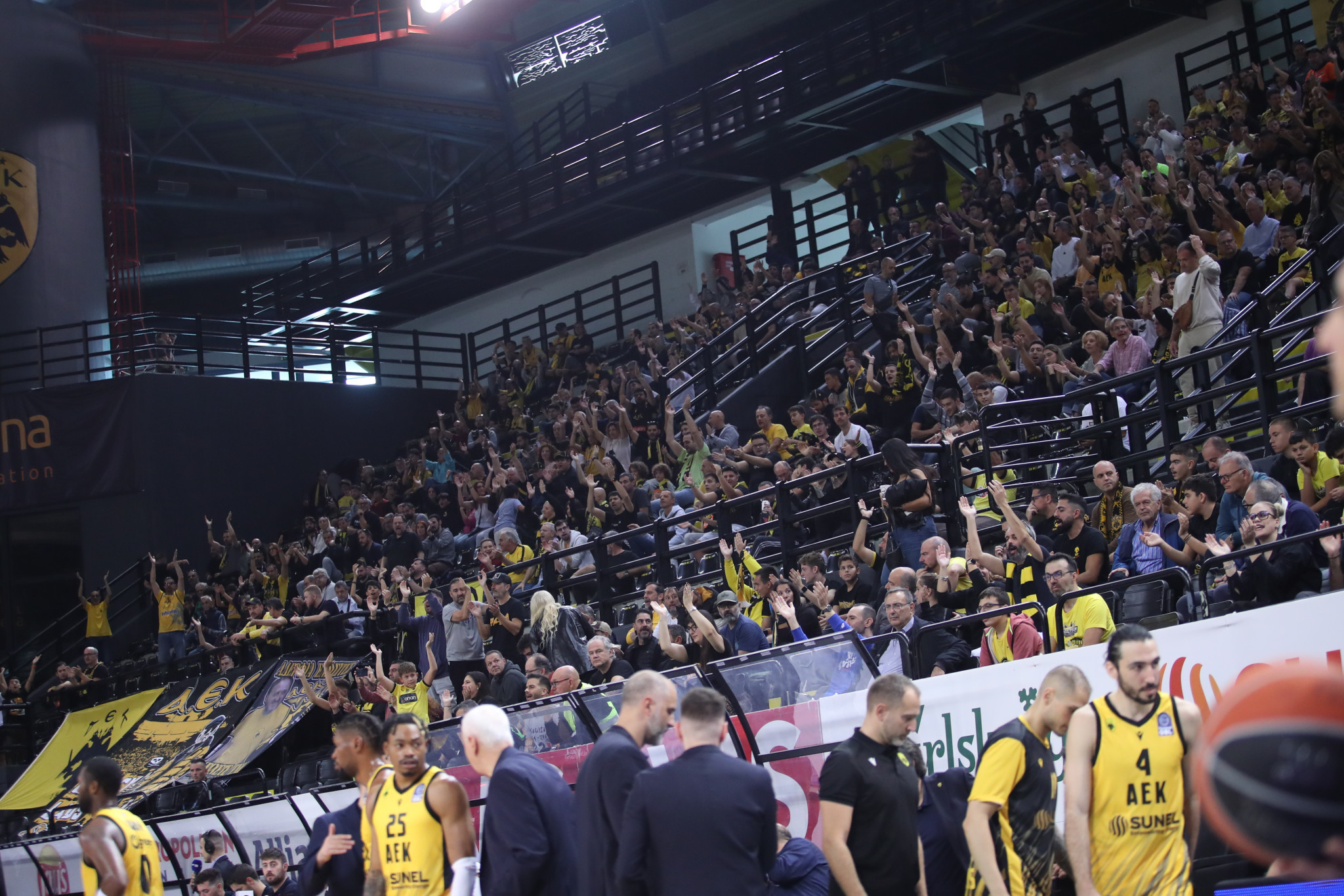 Χωρίς κόσμο το ΑΕΚ - Μύκονος