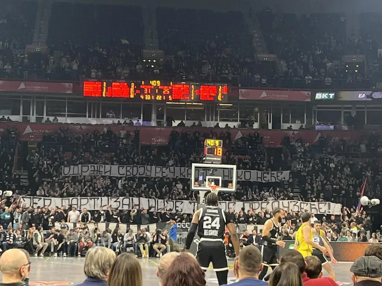 Το αιχμηρό μήνυμα των οπαδών της Παρτίζαν στον Μιγιαϊλοβιτς (photo)